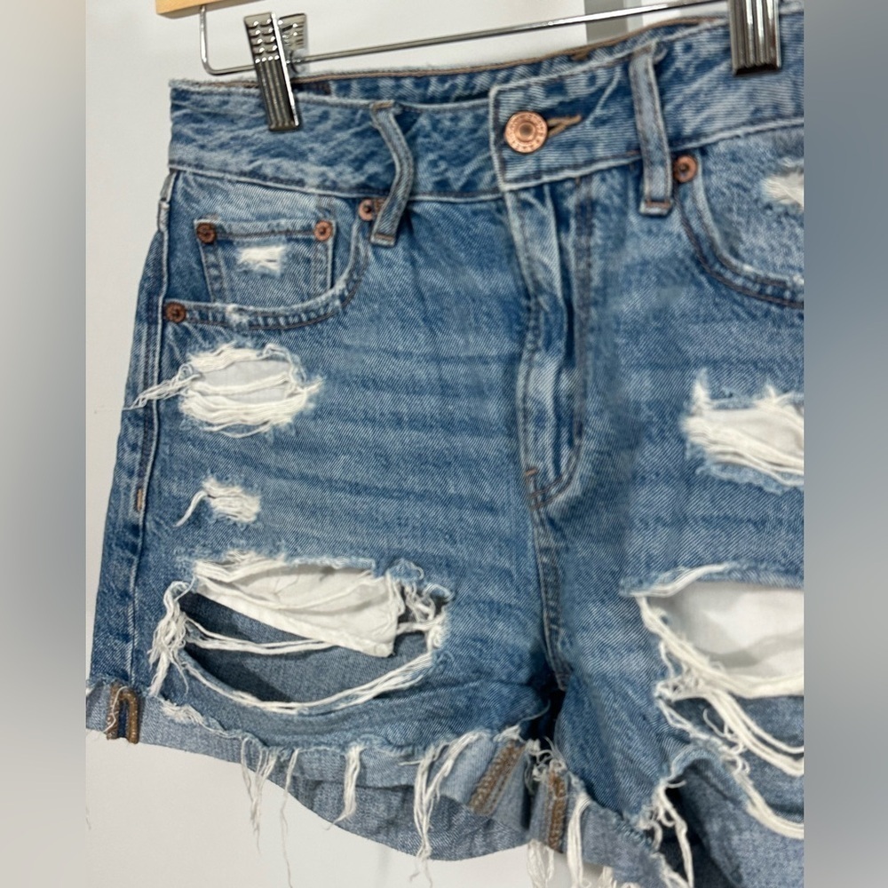 American Eagle High Rise Distressed Denim Shorts Women’s 0 Cutoff Raw Hem - Picture 2 of 6